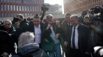 رد لابورتا بعد اتهامه بتوجيه انتخابات برشلونة لصالحه